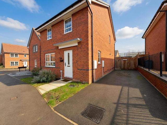House for sale in Coton Farm, Tamworth