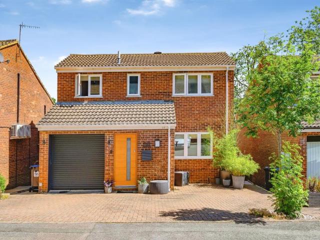 House for sale in Hammerfield, Pouchen End