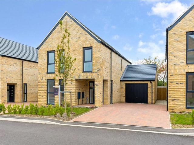 House for sale in Chipping Hill, Essex