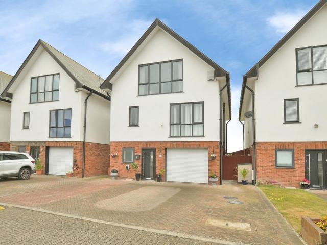House for sale in Littlestone on Sea, Folkestone