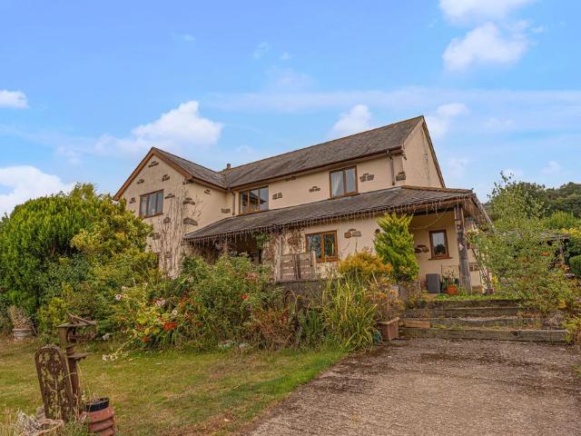 House for sale in Tredunnock, Wales