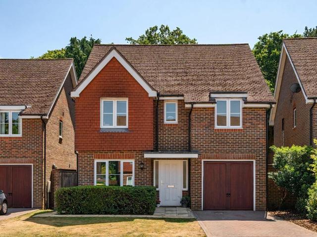 House for sale in West Wickham, Greater London