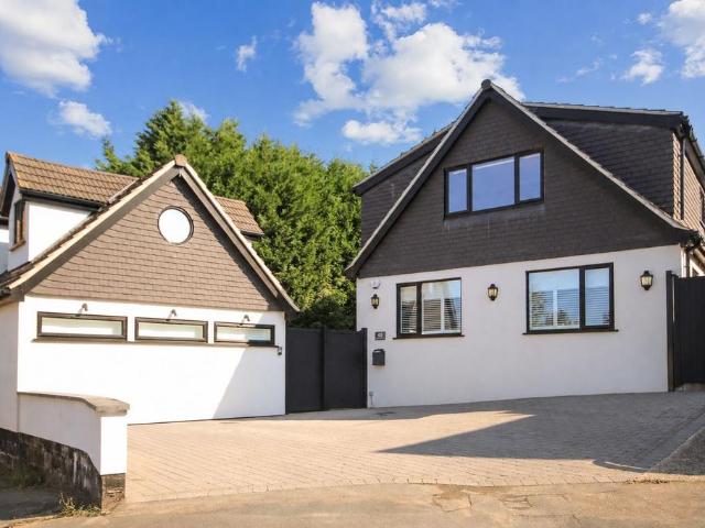 House for sale in Sharpthorne, Mid Sussex