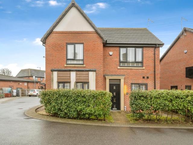 House for sale in Auckley, South Yorkshire