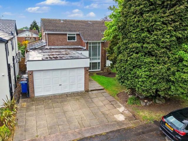 House for sale in Park Lane, Bury
