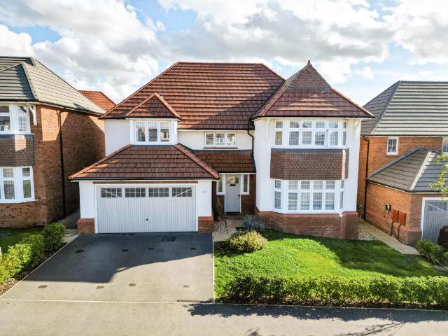 House for sale in Daresbury, Liverpool City Region