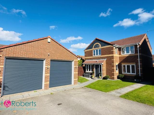 House for sale in Hollycarrside, Sunderland
