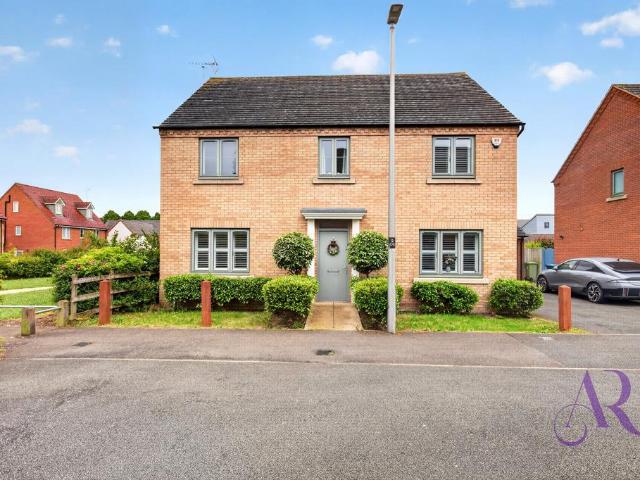 House for sale in Oakridge Park, Old Wolverton