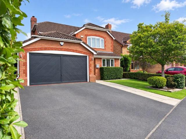 House for sale in Whittle-le-Woods, Chorley