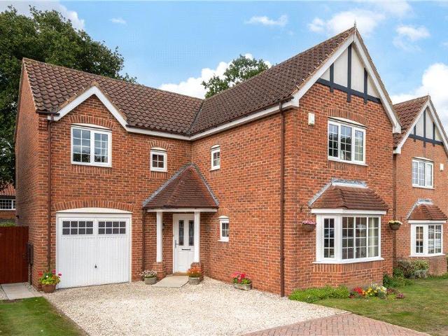 House for sale in Hemingbrough, North Yorkshire