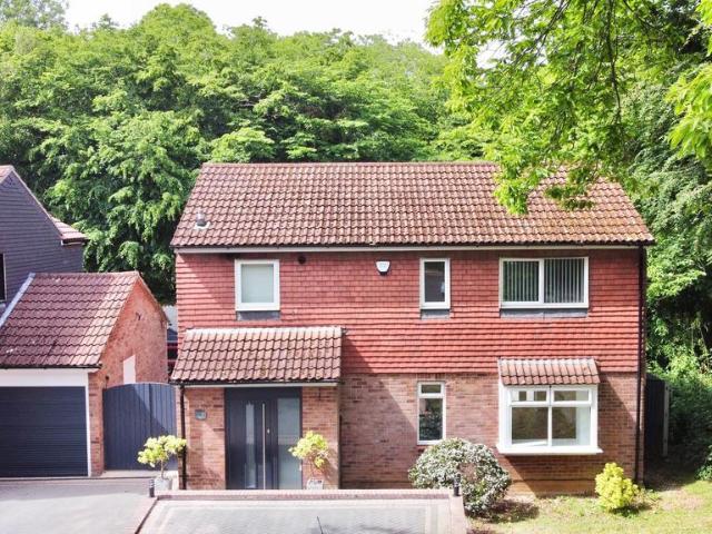 House for sale in Bluebell Hill, Bourne Vale