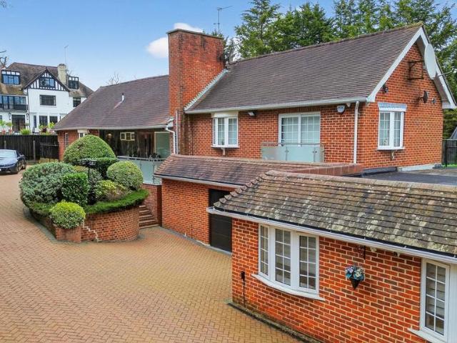 House for sale in Hadley Wood, Isle Of Man