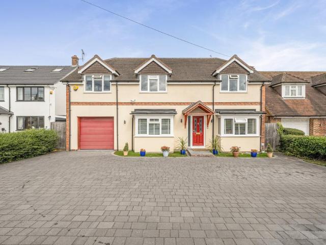House for sale in Shinfield