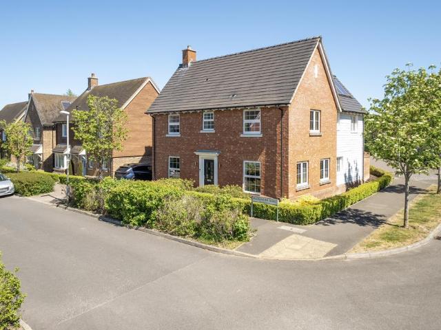 House for sale in Midway, Kent