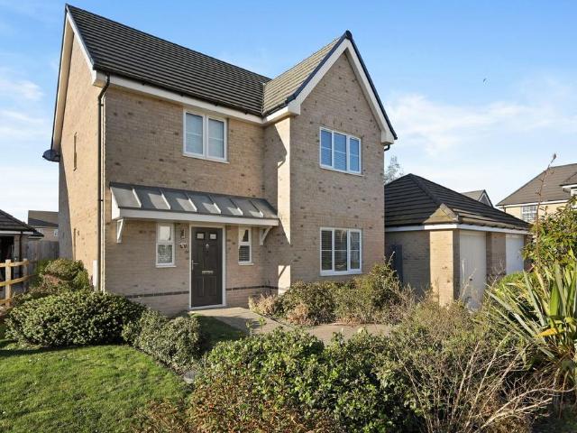 House for sale in Dale Hill, Essex