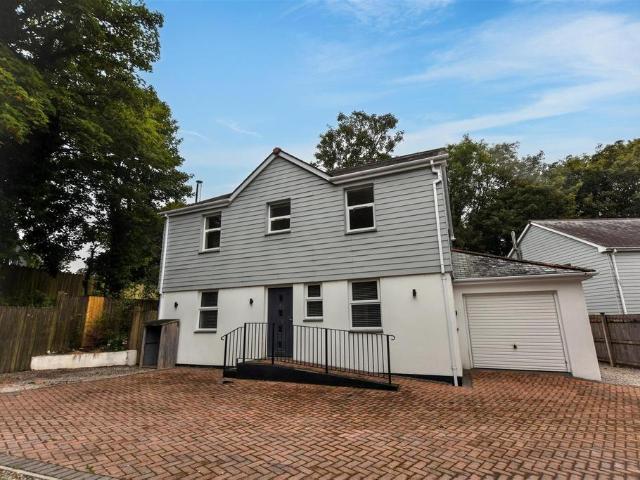 House for sale in Mount Ambrose, Cornwall