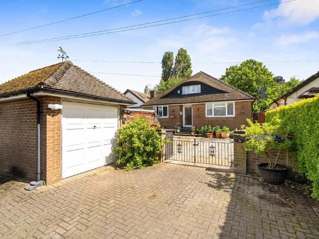 House for sale in Denham