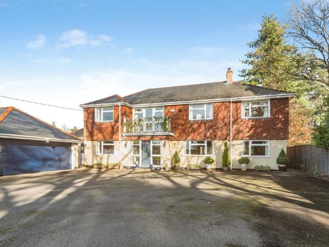 House for sale in Aldermaston Soke, West Berkshire