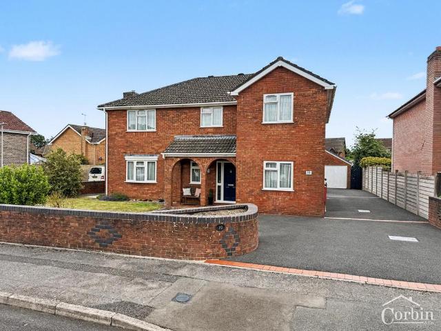 House for sale in Bearwood, Poole