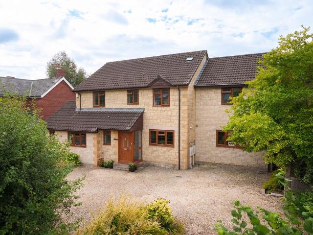House for sale in Little London, Oakhill