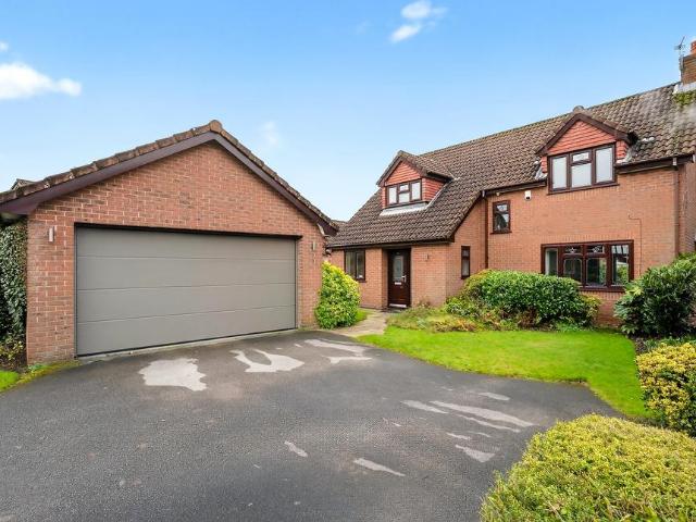 House for sale in Woolston, Warrington