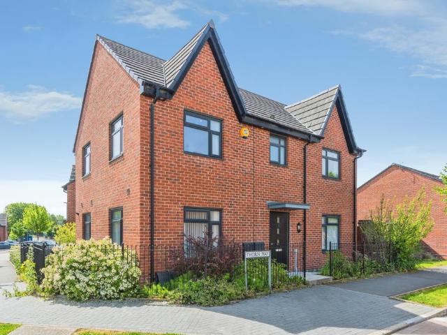 House for sale in Guide Bridge, Greenheys