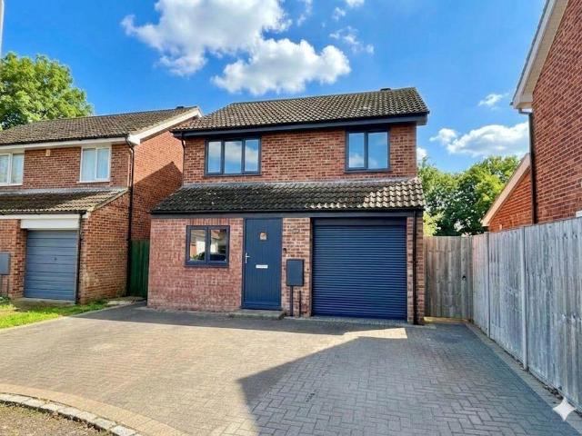 House for sale in Green Park, Milton Keynes