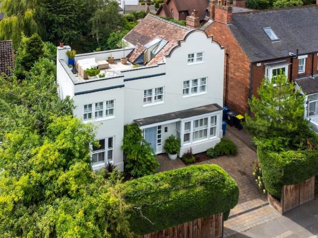 House for sale in Lichfield, Boley Park