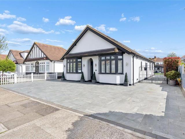House for sale in Ardleigh Green, Greater London