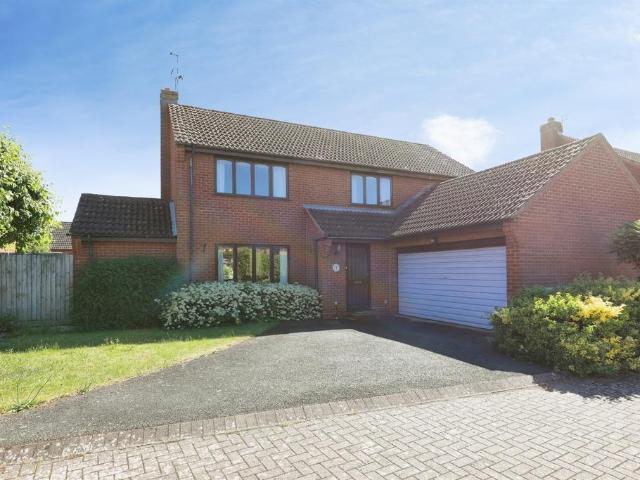 House for sale in Alderminster, Warwickshire