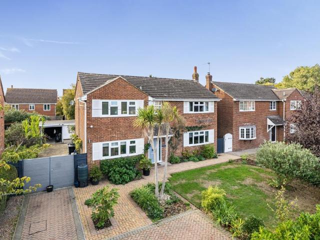 House for sale in Tangmere, Chichester