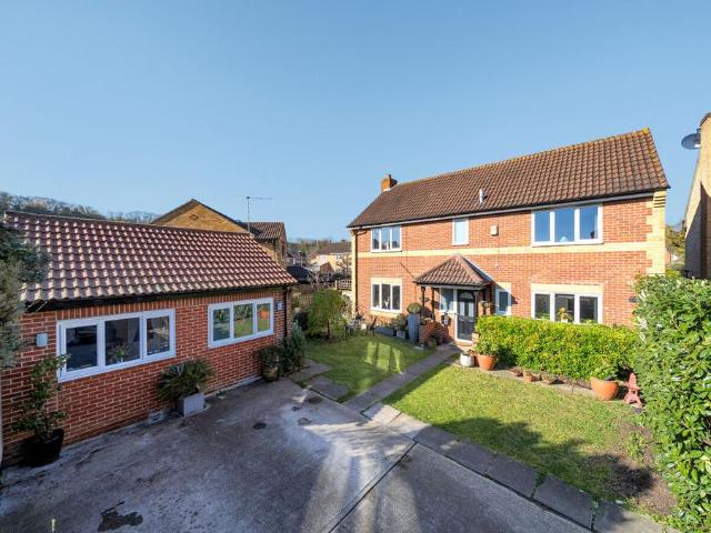 House for sale in Worcester Park Estate, Monks Orchard