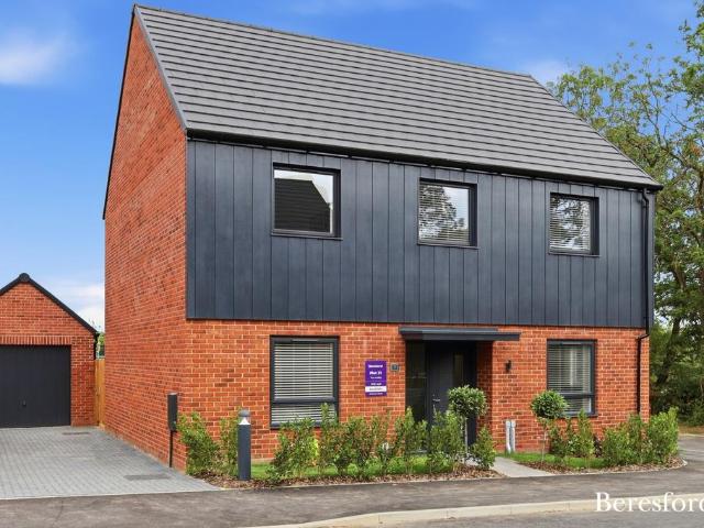 House for sale in Navestock Side, Essex