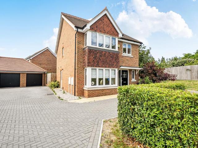 House for sale in Shinfield