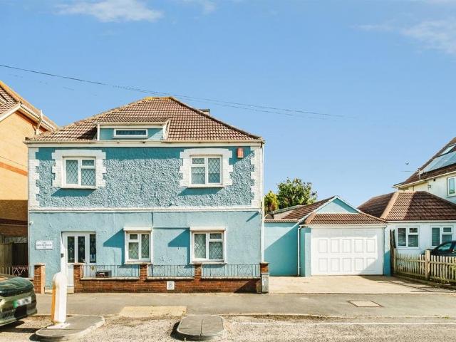 House for sale in Fishersgate, West Sussex