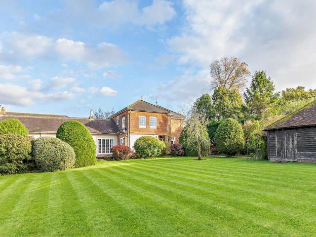 House for sale in Tedfold, Horsham