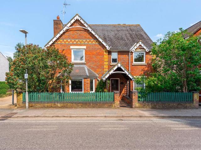 House for sale in Milton Keynes