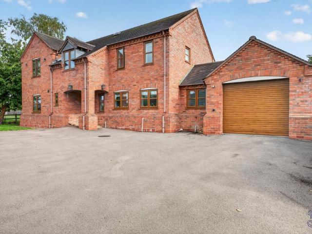 House for sale in Bishampton, Wychavon