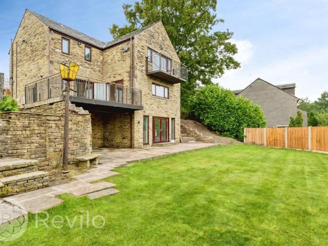House for sale in Newbold, Burnedge