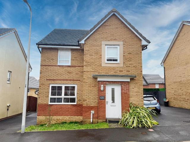 House for sale in Bryntirion, Wales