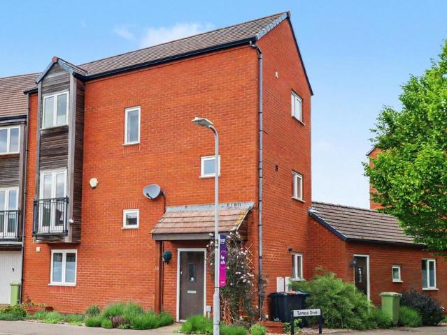 House for sale in Wolverton and Greenleys, Old Wolverton