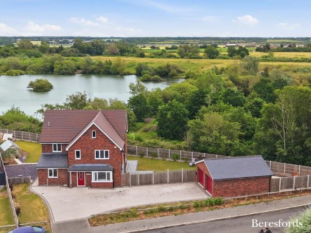 House for sale in Brightlingsea, Dale Hill