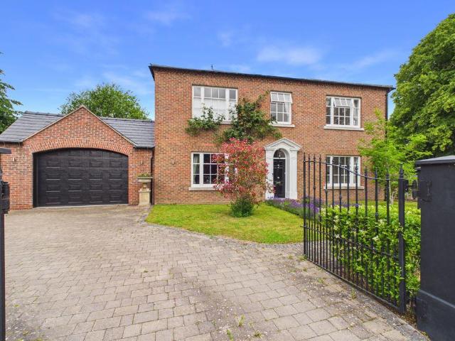 House for sale in Iron-bridge, Shropshire