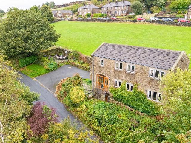 House for sale in Holme Valley, Holmfirth