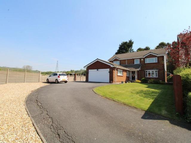 House for sale in Bryncethin, Wales