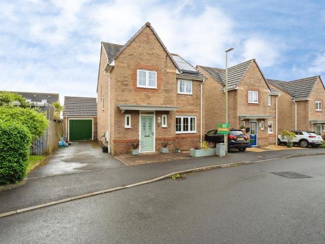 House for sale in Llangennech, Wales