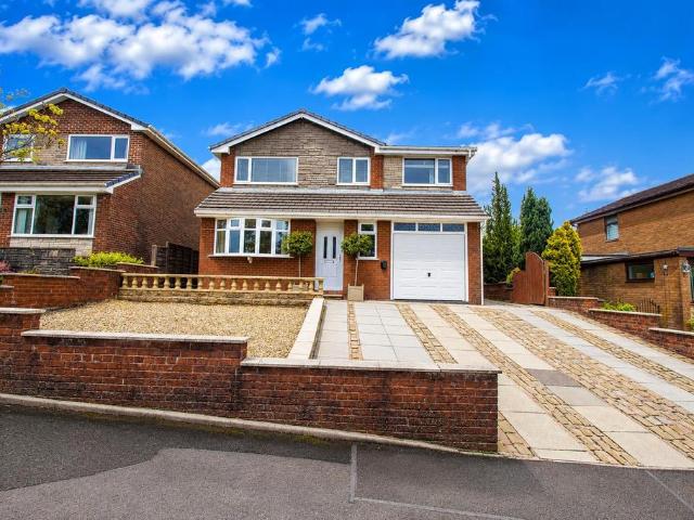 House for sale in Blacksnape, Darwen