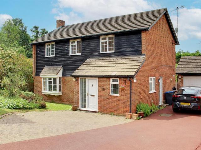 House for sale in Fretherne, Hertfordshire