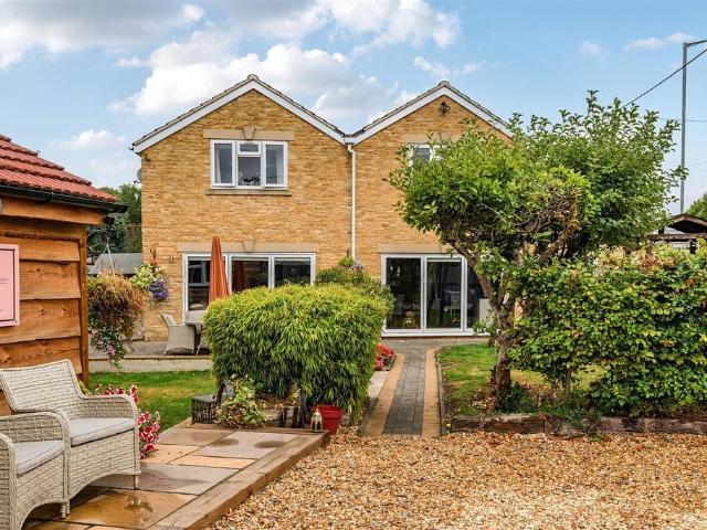 House for sale in Chippenham, Wiltshire