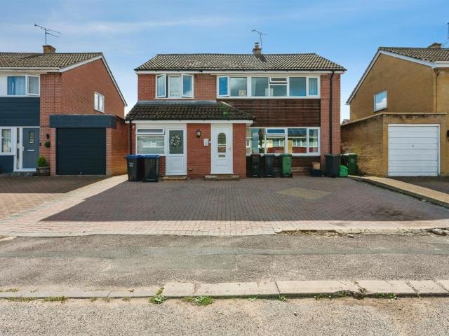 House for sale in Pewsham, Chippenham